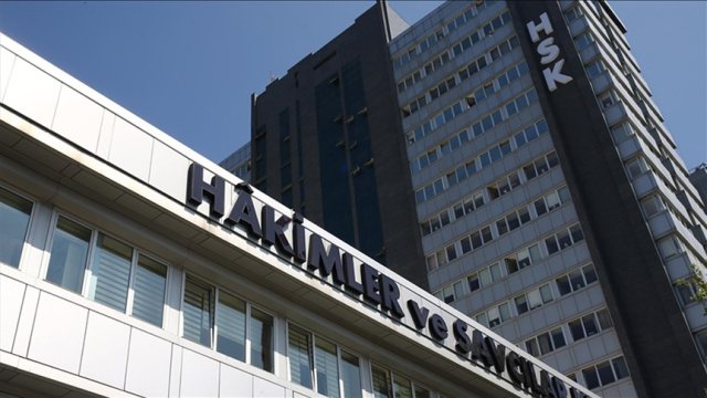 Görevde yükselme kararları Resmi Gazete'de