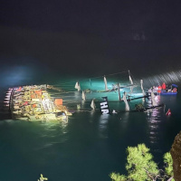 Tekne kayalıklara çarptı! 1 kişi öldü!