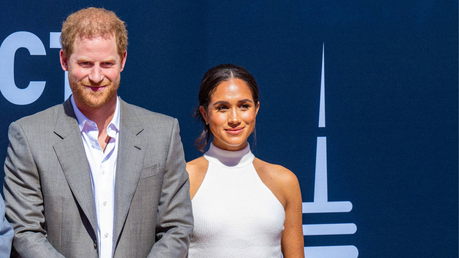 Prens Harry'nin Gazeteciyle Flörtöz Mesajları Mahkemede Ortaya Çıktı