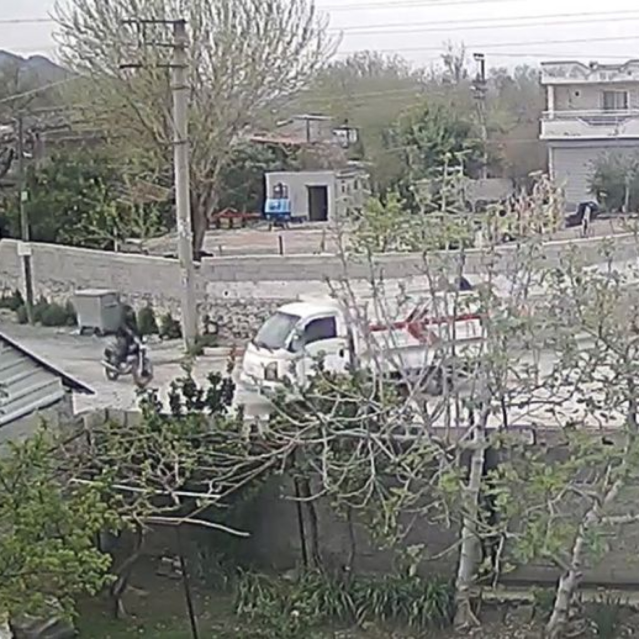 Motosiklet sürücüsü can verdi 