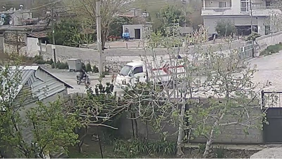 Motosiklet sürücüsü can verdi