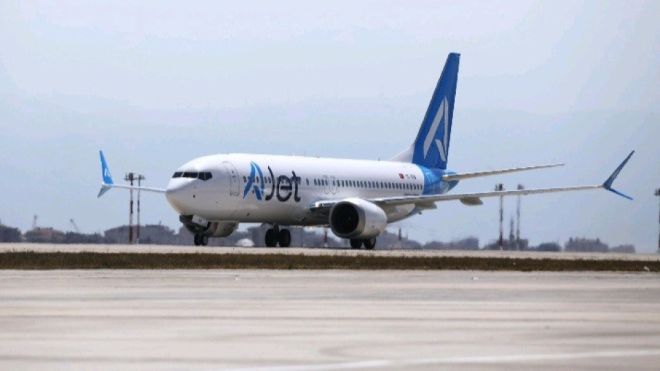 "Uçakta bomba" şakasına 4 yıl hapis