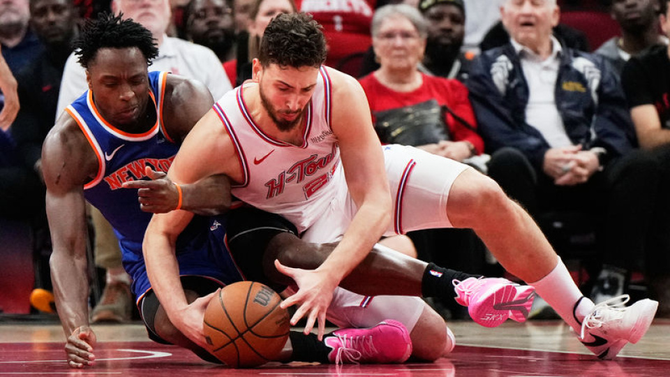 Alperen Houston'ı galibiyete taşıdı