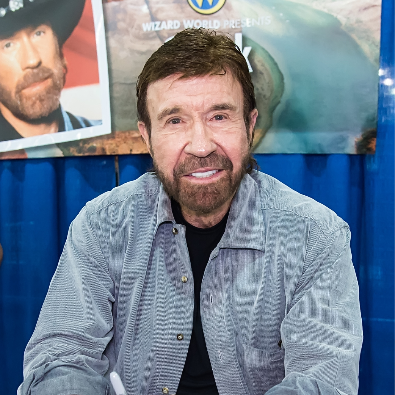 Chuck Norris'in ailesi öfkeli