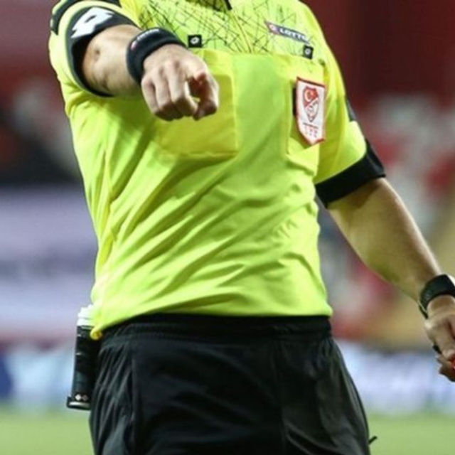 Dev maçların hakemleri açıklandı!