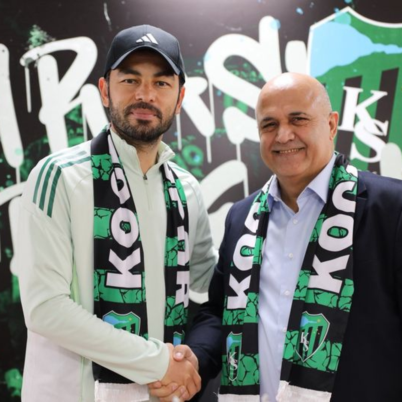 Selçuk İnan 2 yıl daha Kocaelispor'da