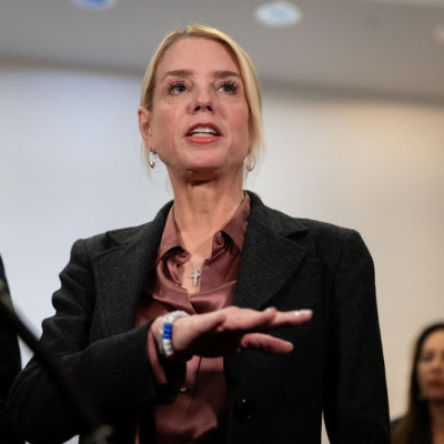 Trump, Adalet Bakanı'nı görevden aldı