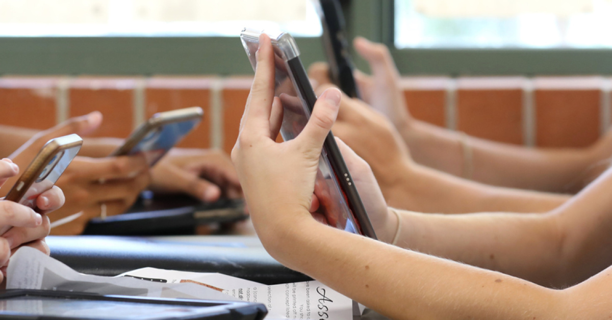 Sosyal Medyada 15 Yaş Kuralı Değişti