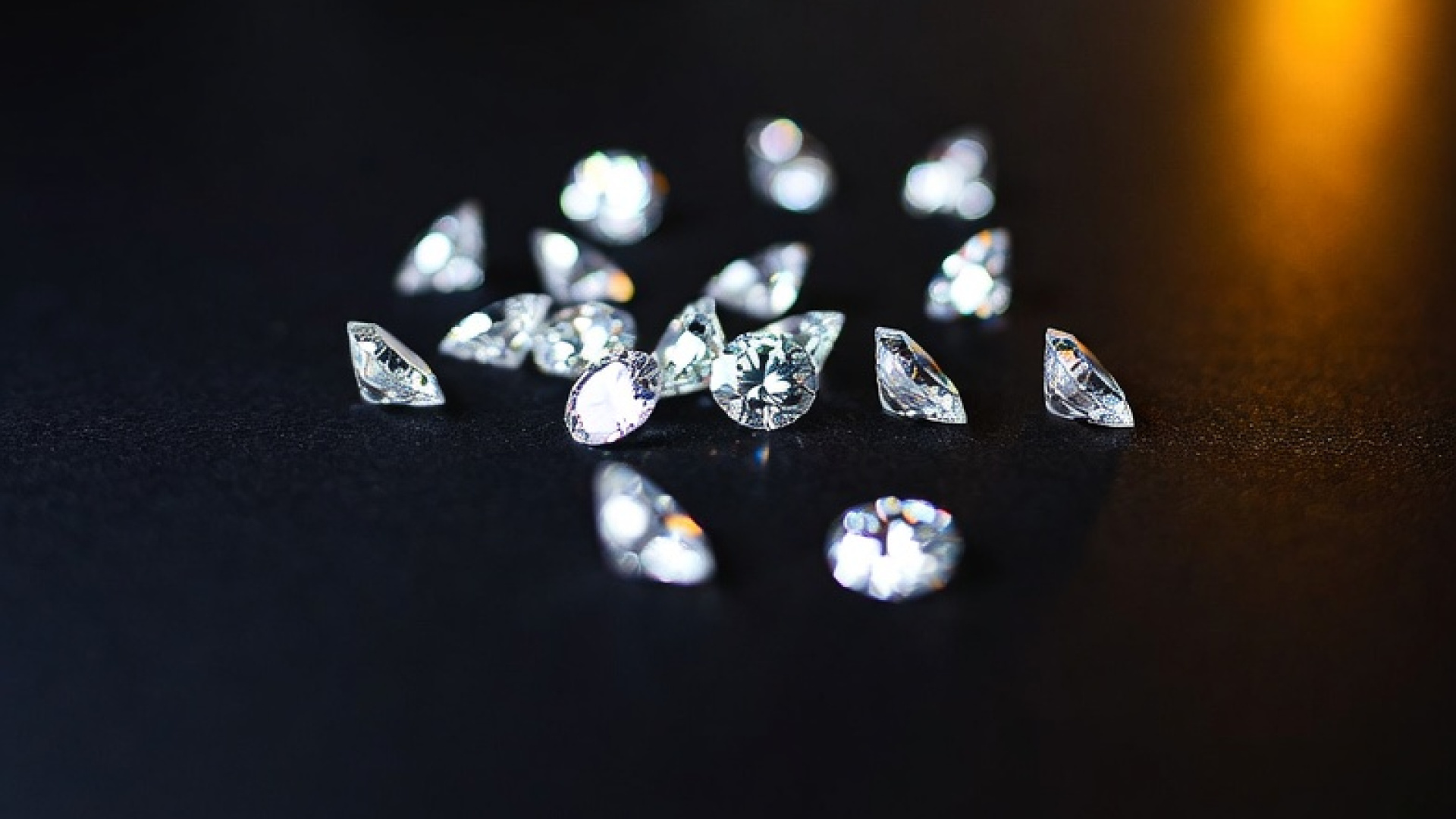 Elmas ve pırlantaya ÖTV gelmiyor - İş-Yaşam Haberleri