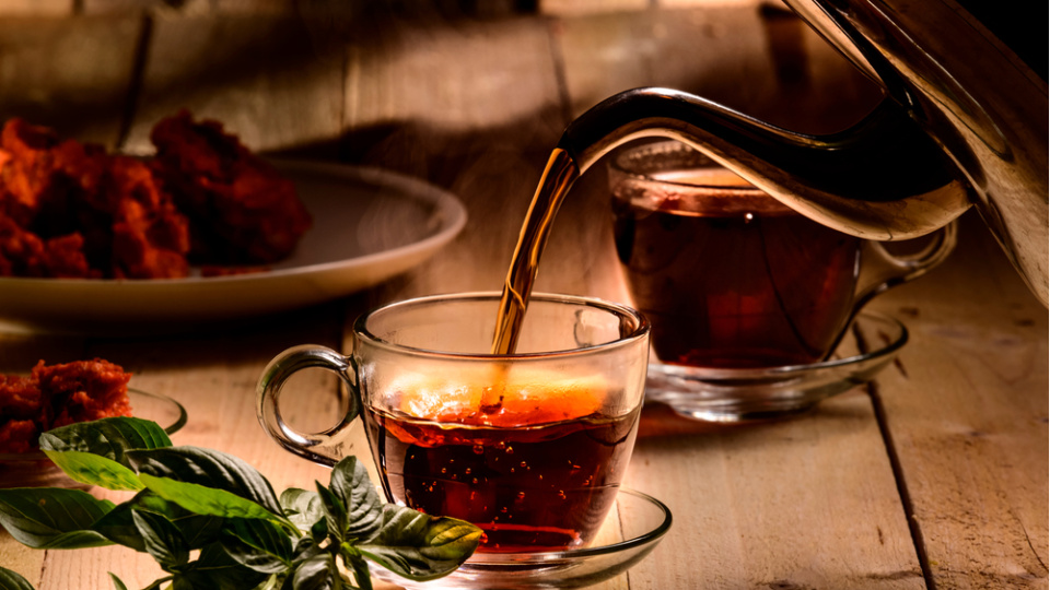 Sıcak çay yemek borusu kanseri riskini artırıyor