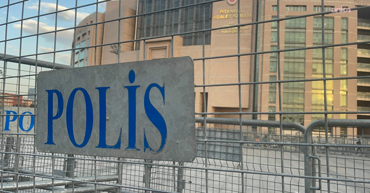 İzmir'de 32 Dolandırıcı Gözaltına Alındı