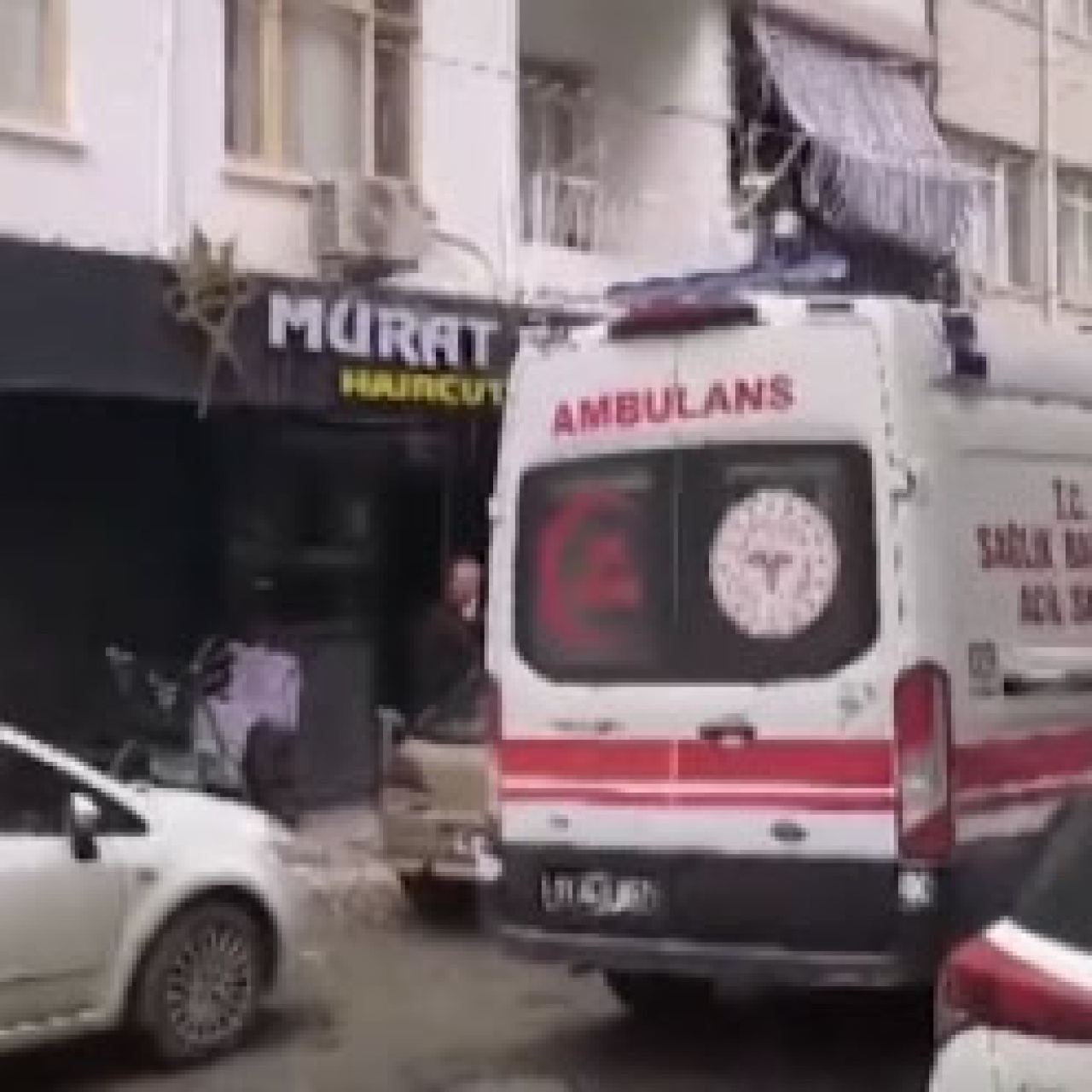 Yaşlı adam yalnız yaşadığı evde katledildi