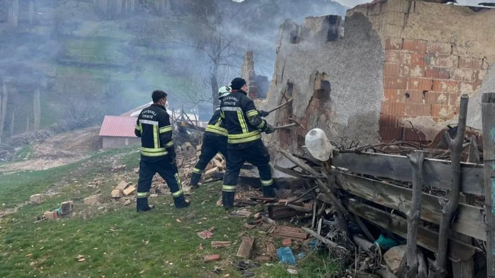 Evinde çıkan yangında öldü