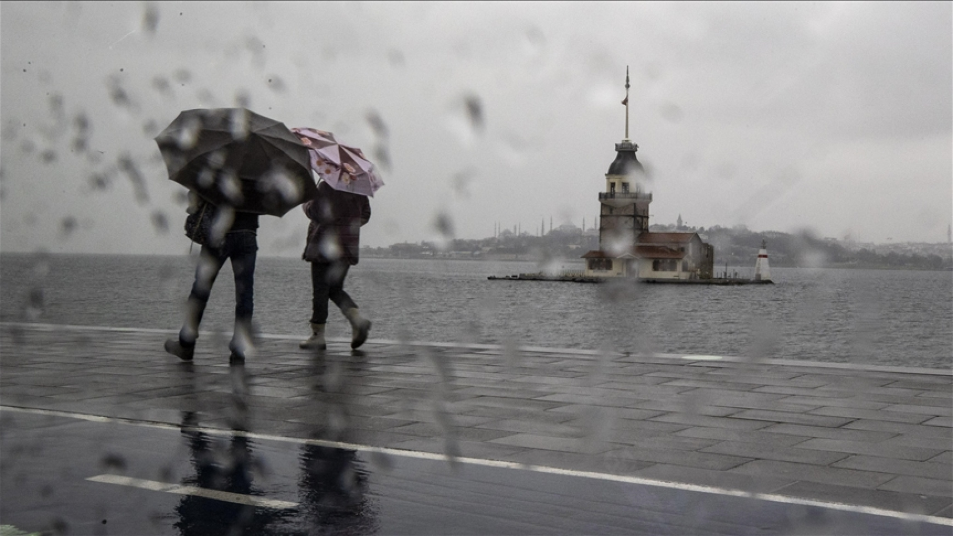 Hafta Sonu Hava Durumu: İstanbul, Ankara ve İzmir'de Yağış ve Sıcaklık Tahminleri