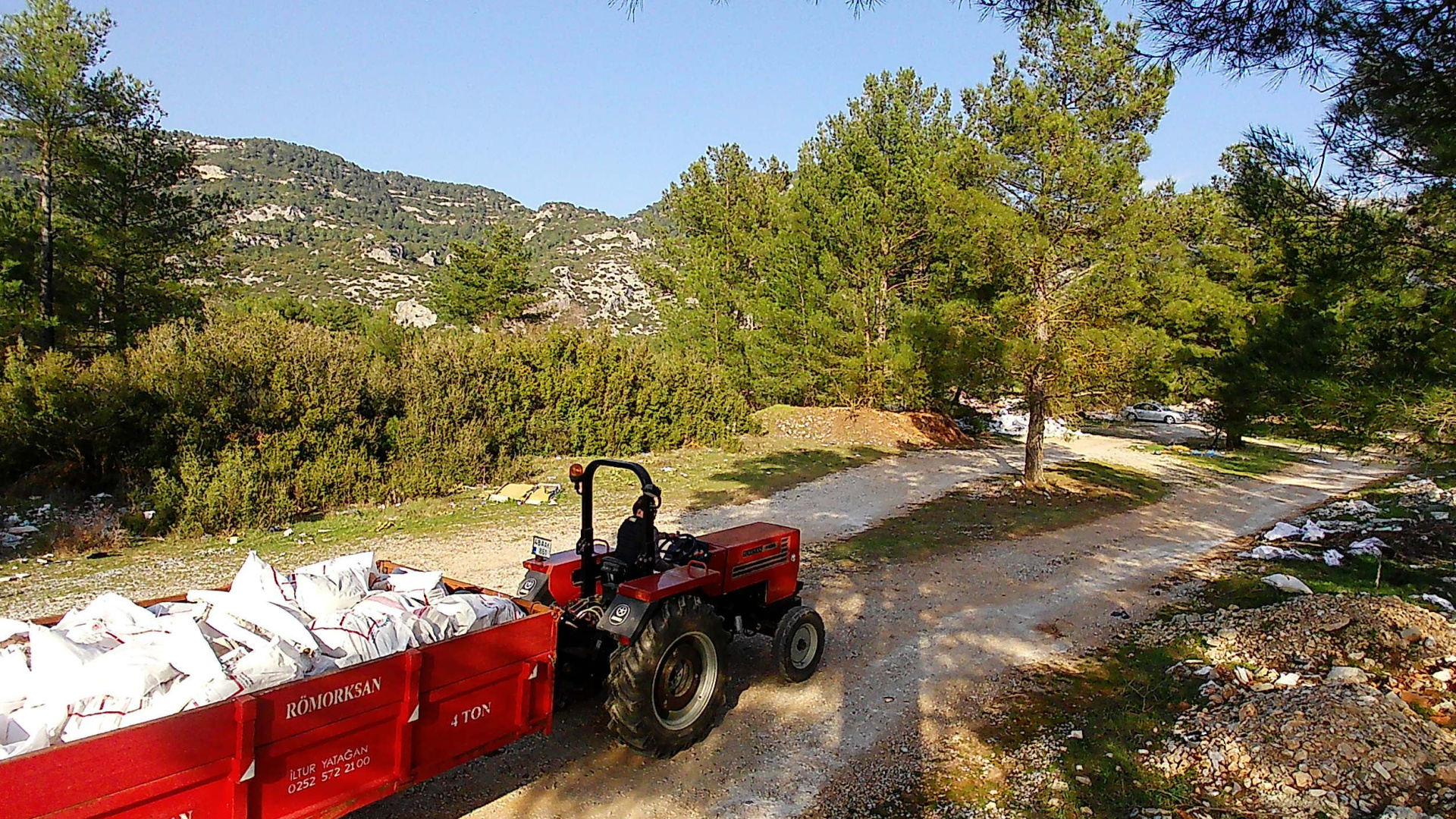 Kaçak döküm yapanlar fotokapana yakalandı | Son dakika haberleri
