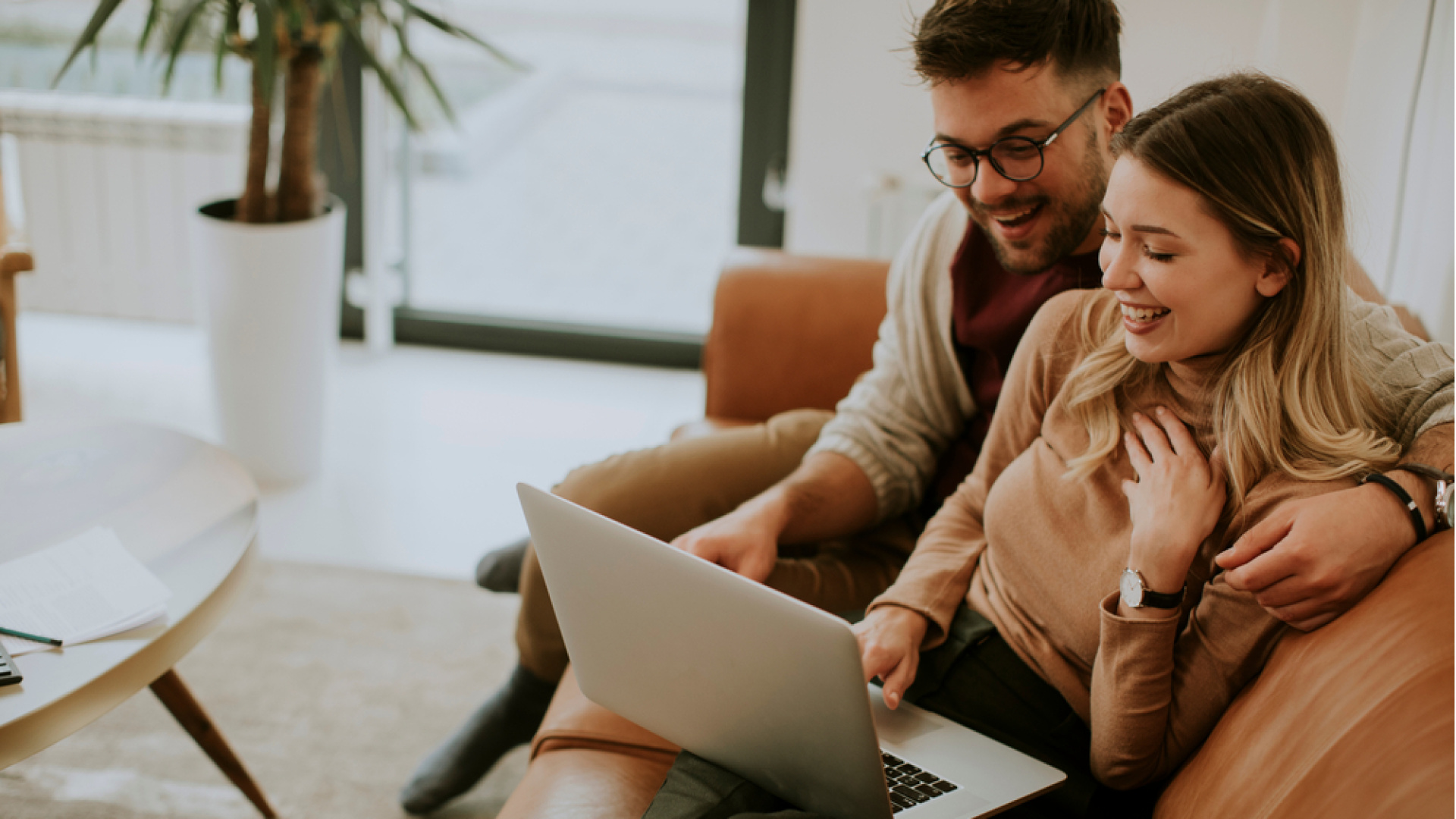 Hafta sonu ne izlesem diyenlere: İşte tek oturuşta bitirmelik birbirinden keyifli 10 romantik komedi filmi