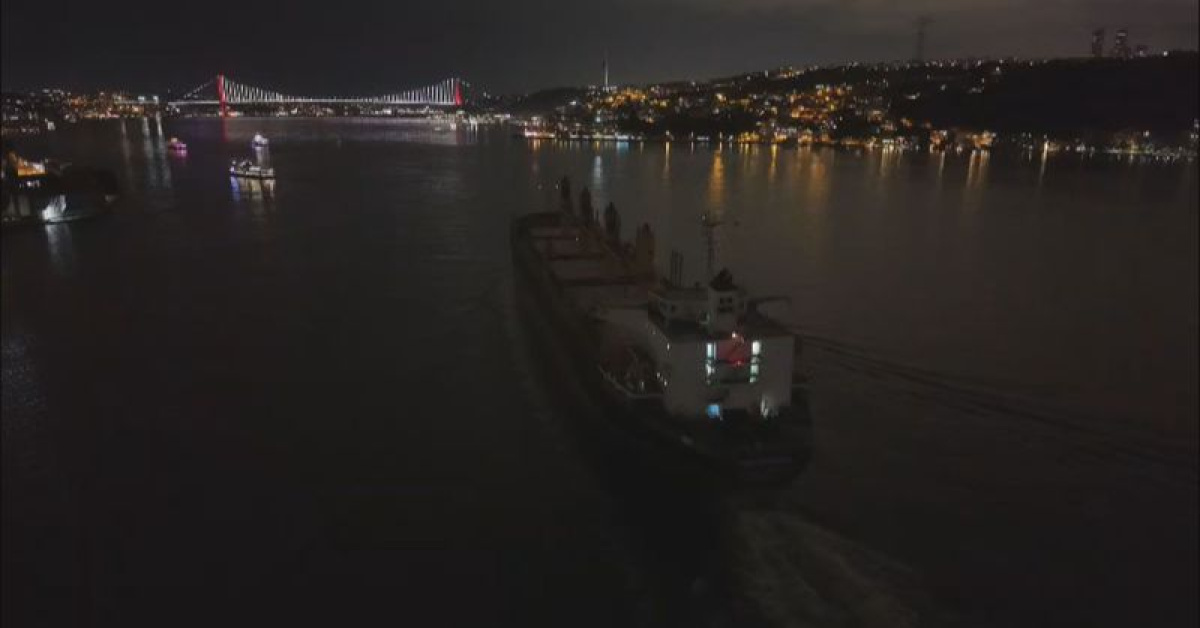 İstanbul Boğazı gemi arızası trafiği askıya alındı