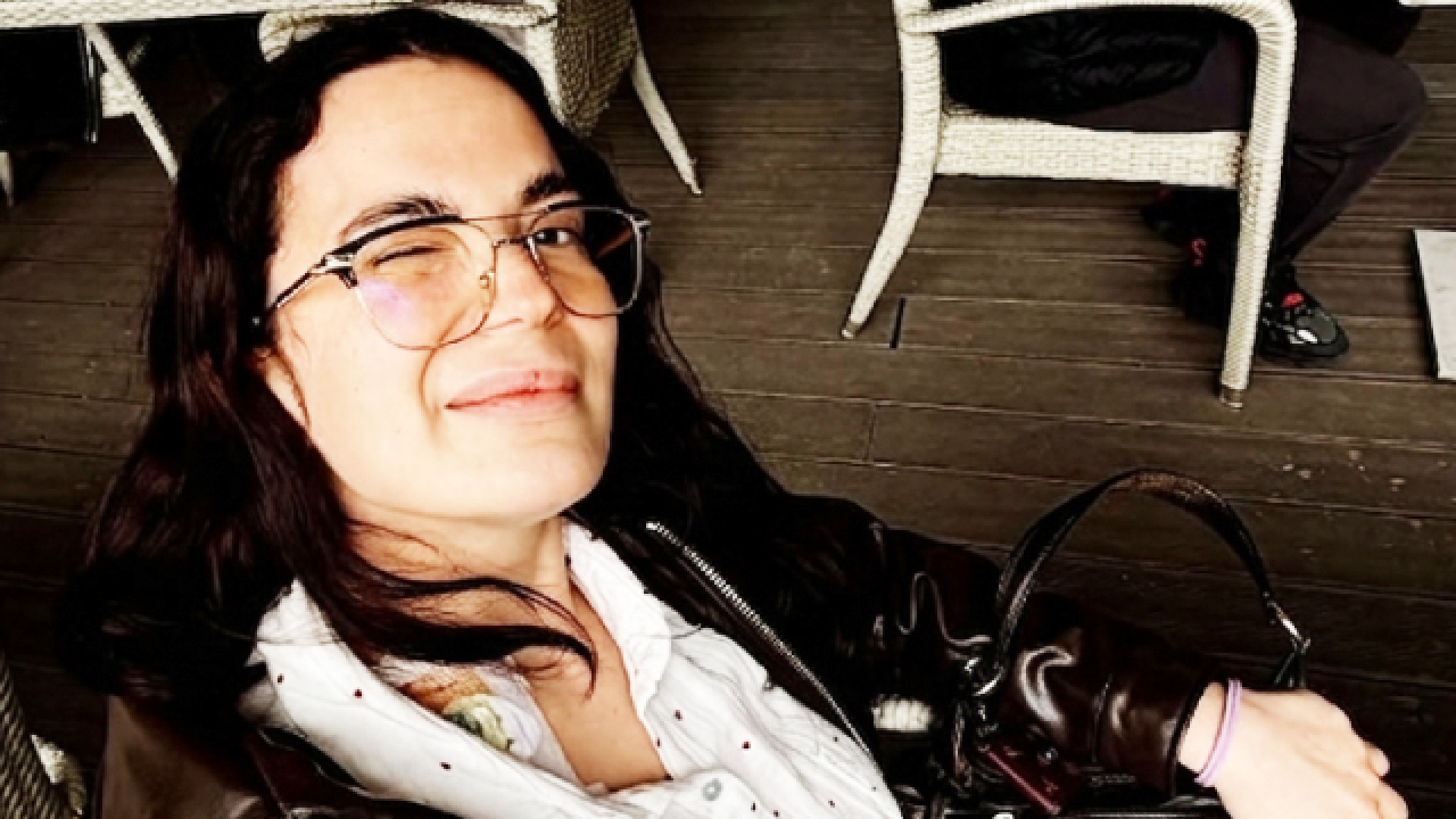 Aslı Bekiroğlu: Zorlu Sağlık Sürecinde Tarzından Ödün Vermiyor
