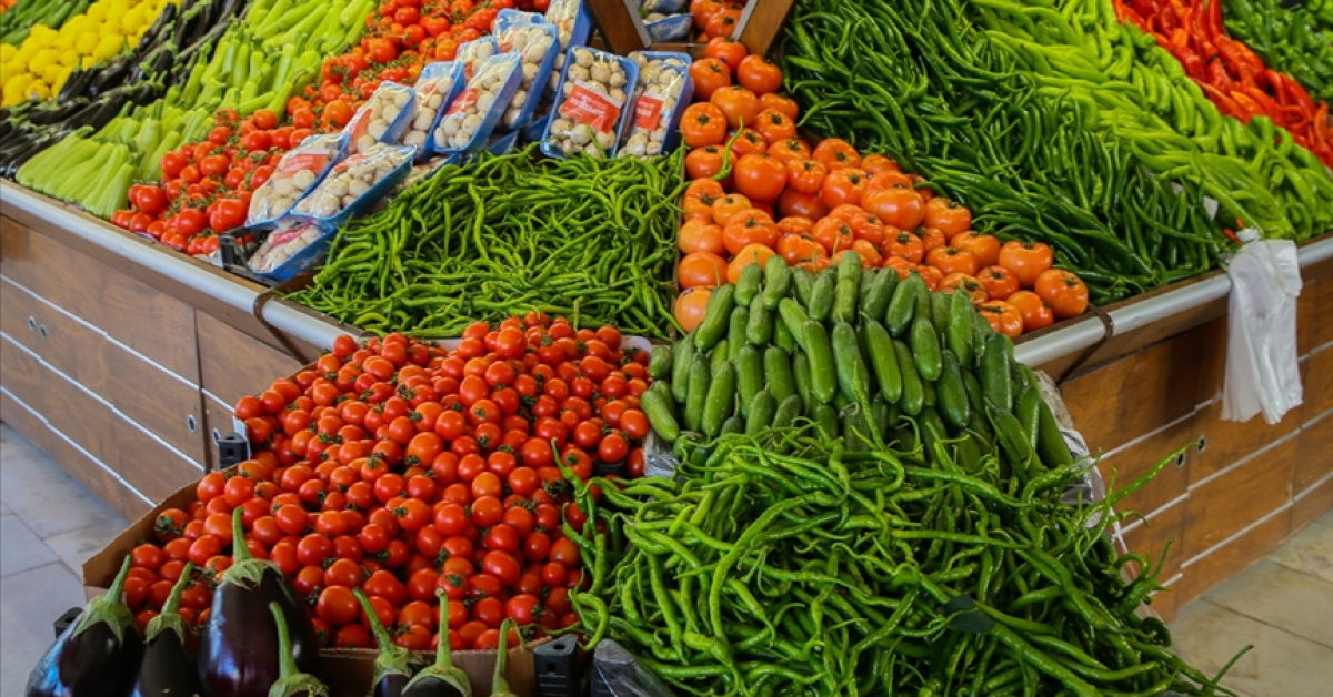Sebze vemeyve fahiş fiyatlarla idari cezalar