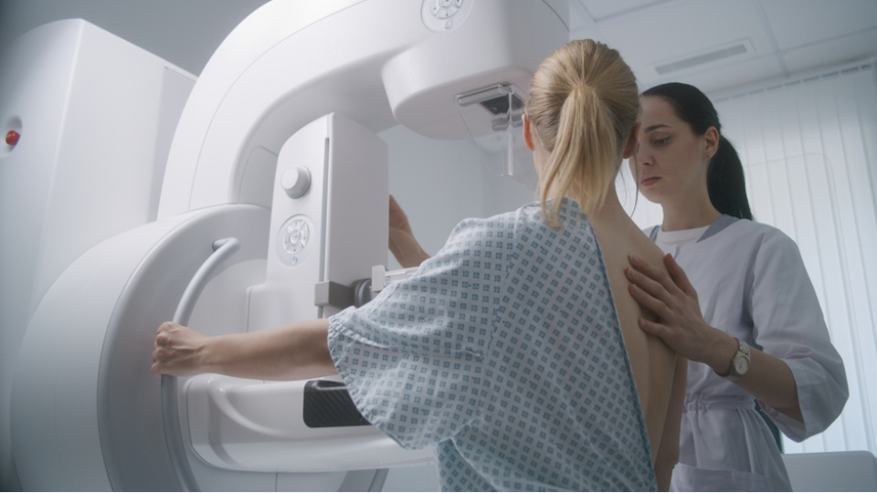 Bakanlık AI destekli "Mamografi Tarama Raporlama Sistemi" geliştirdi