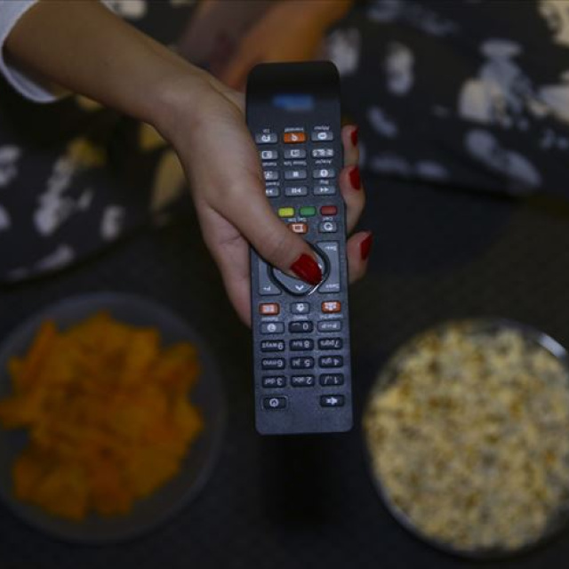 Bugün televizyonda neler var?