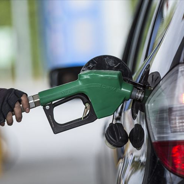 Motorine bir zam daha!