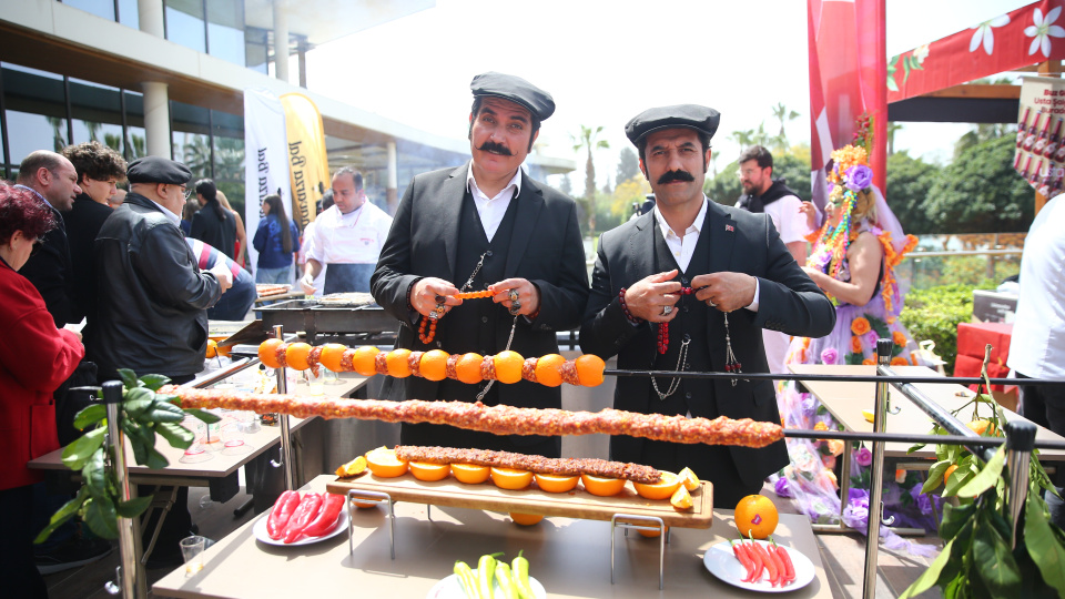 Portakal Çiçeği Karnavalı'nda portakallı lezzetler