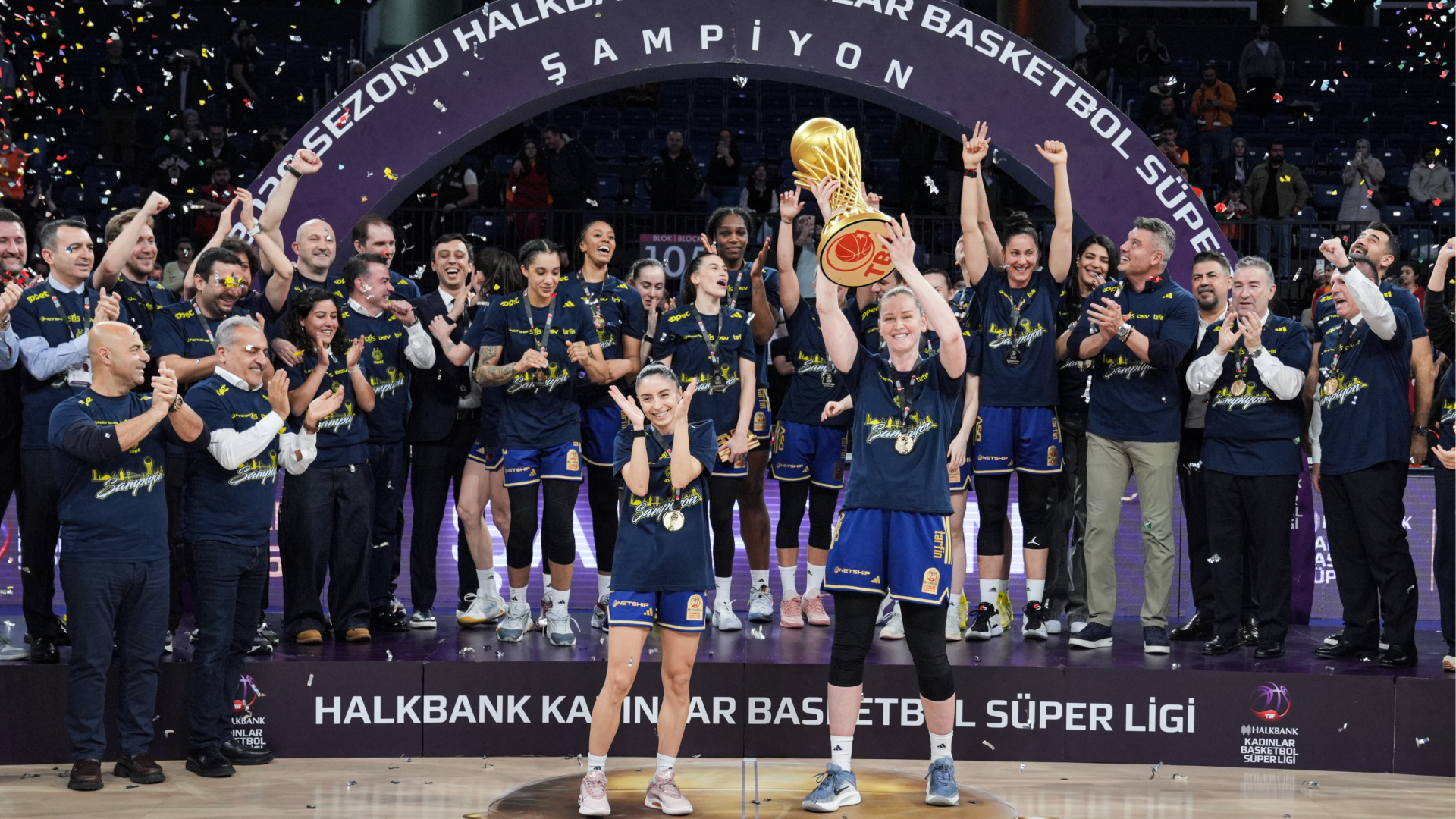 Galatasaray - Fenerbahçe Kadın Basketbol Finalinde Şampiyonluk Maçı