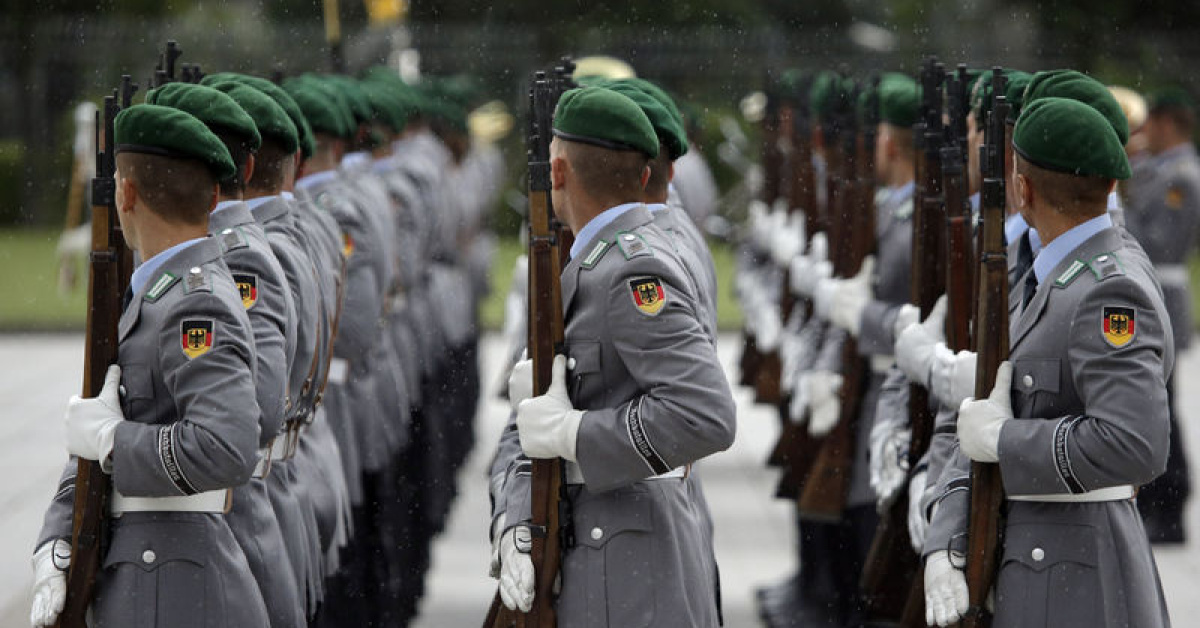 Almanya'da Erkekler için Yeni Askercilik Yasası