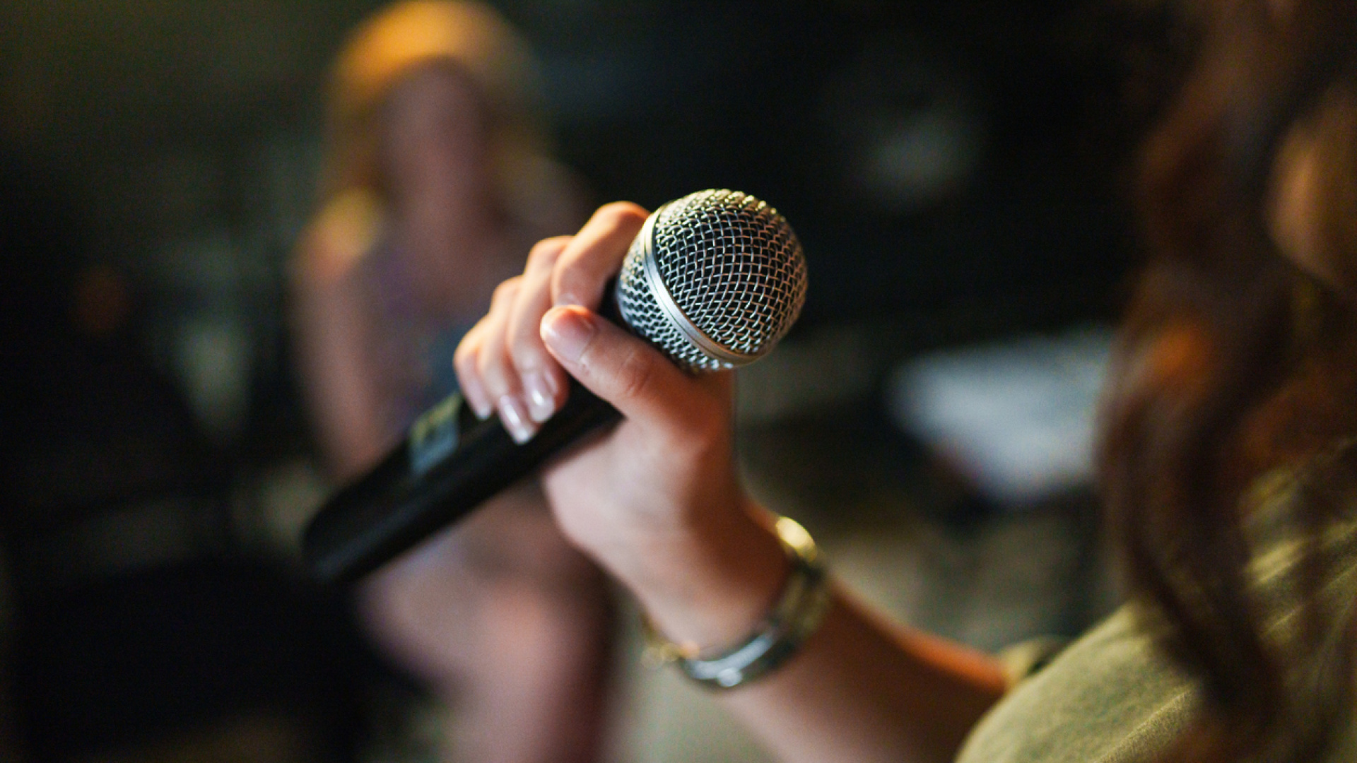 Çaresi müzik mi? Kekemelik neden şarkı söylerken azalıyor? İşte bilimin bu ilginç duruma cevabı!