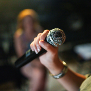 Kekemeliğin çaresi müzik mi?