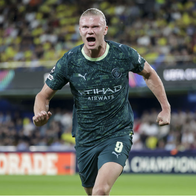 Manchester City, Liverpool'u farklı geçti!