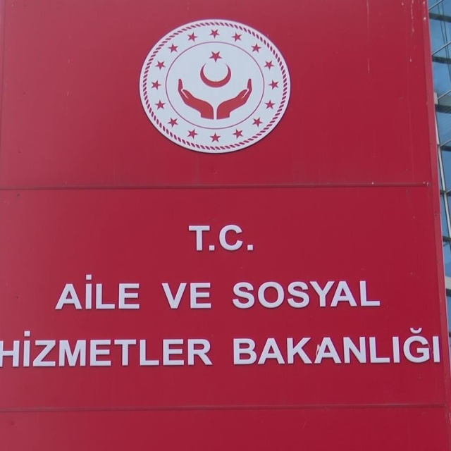 Darbedilen anneye destek