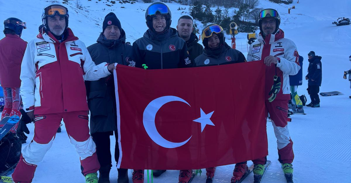 Otizmli ikizler kayak sporsuz başarıdan başarıya