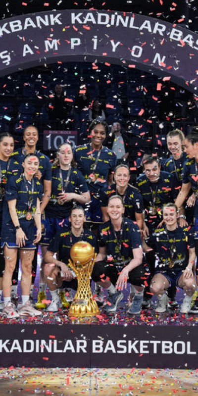 Şampiyon Fenerbahçe Opet, kupasını aldı!