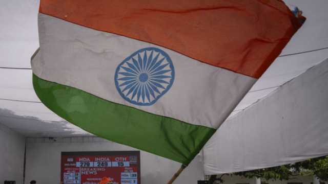 Hindistan 7 yıl aradan sonra İran'dan petrol aldı