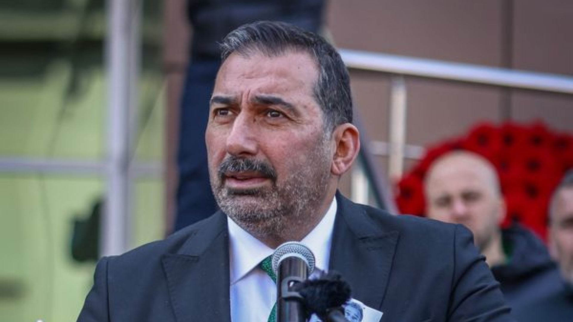 Trabzonspor'dan Metin Öztürk'e Sert Yanıt: 'Çirkinlik Sizin Transfer Politikalarınız'