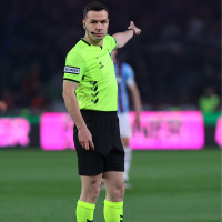 Eski hakemler yorumladı: Kırmızı kart gerekir mi?