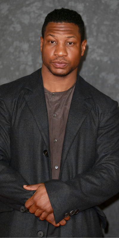 Pencereden düşüp yaralandı