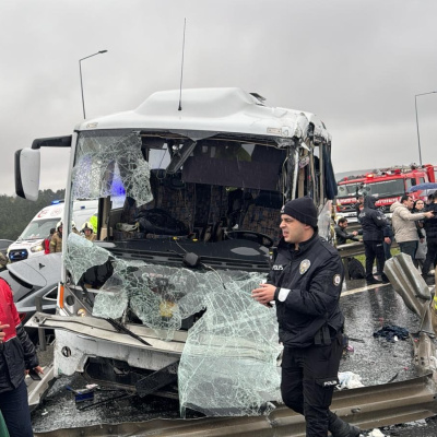 Kazada yaralanan polis şehit oldu