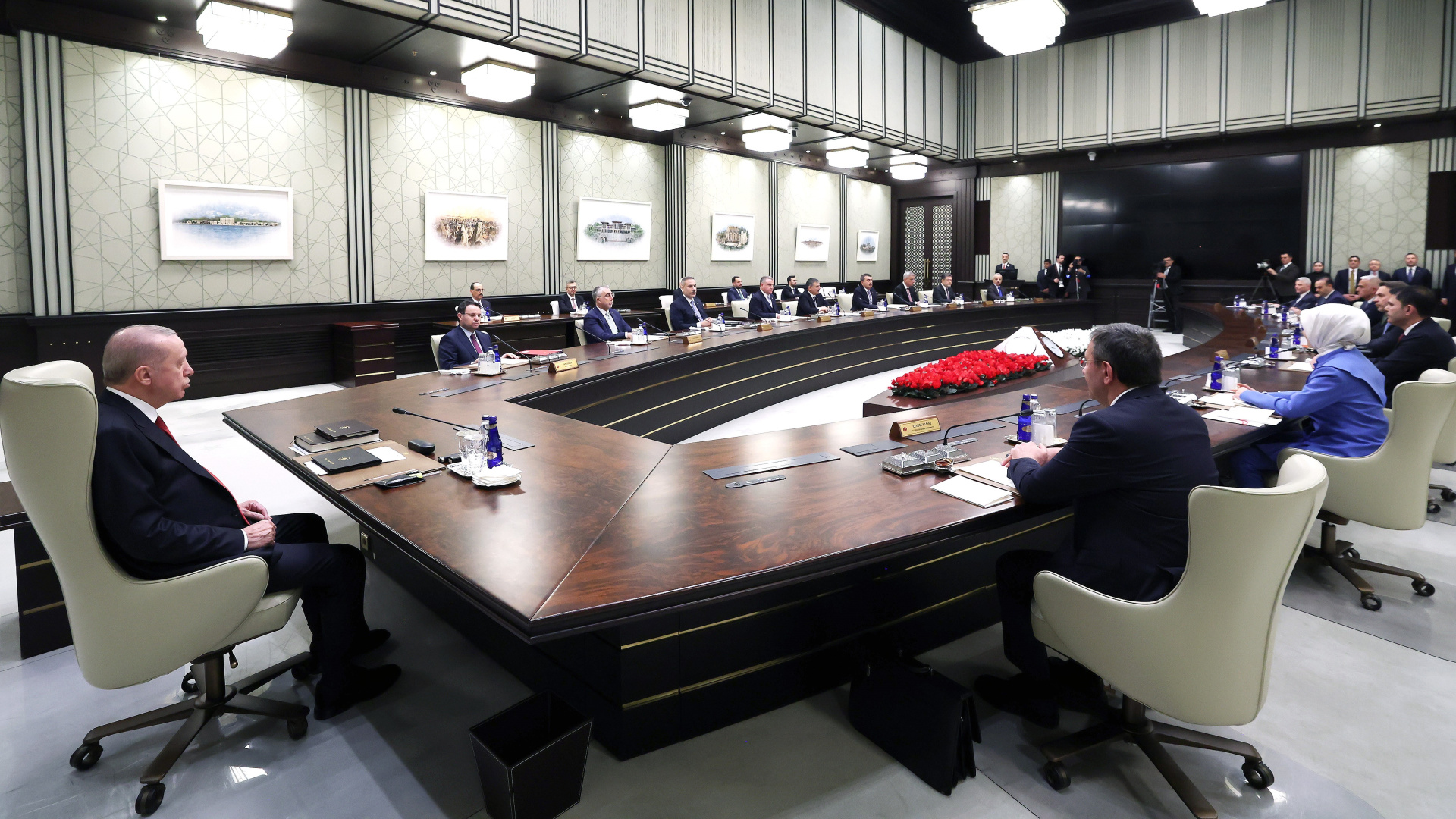 Kabine yarın toplanıyor: Ortadoğu'daki savaşın eko…