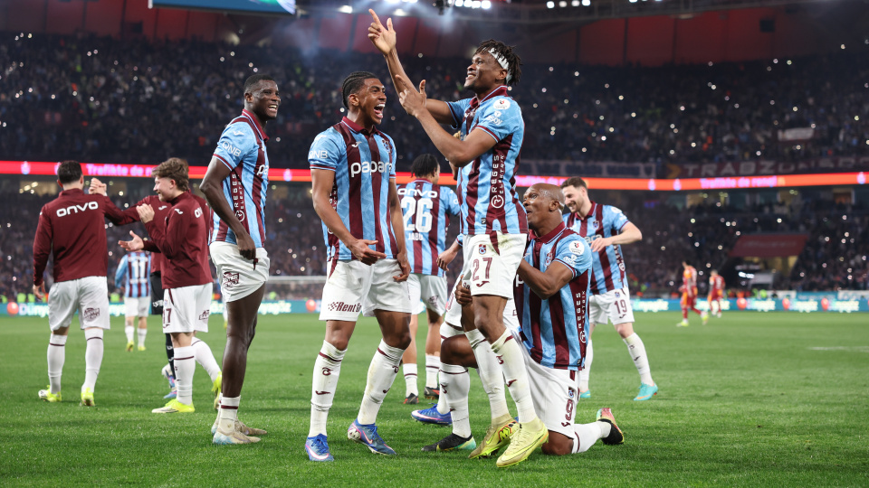 Trabzonspor'un galibiyetiyle zirve yarışı kızıştı!