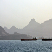 İran'dan Trump'a cevap: Diğer boğazı da kapatırız