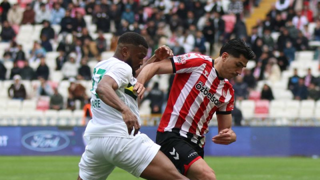 Esenler Erokspor üç maç sonra kazandı!