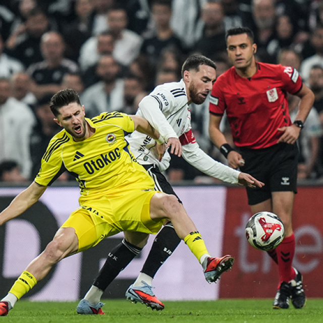 Fenerbahçe - Beşiktaş maçı canlı anlatım