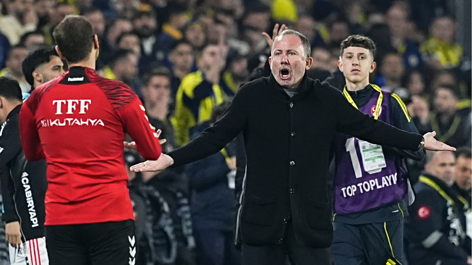 Sergen Yalçın'dan Penaltı İsyanı: 'Böyle Galibiyetler Almamalı Kimse'