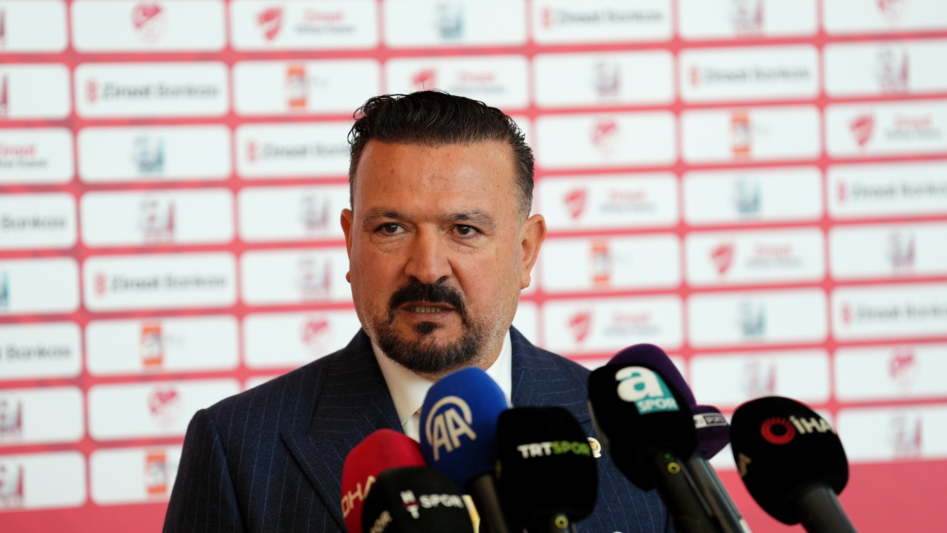 Fenerbahçe Yöneticisi Torunoğulları: Rakip Gündemi Değiştiriyor, Kavga Gerekiyorsa Alasını Yaparız!