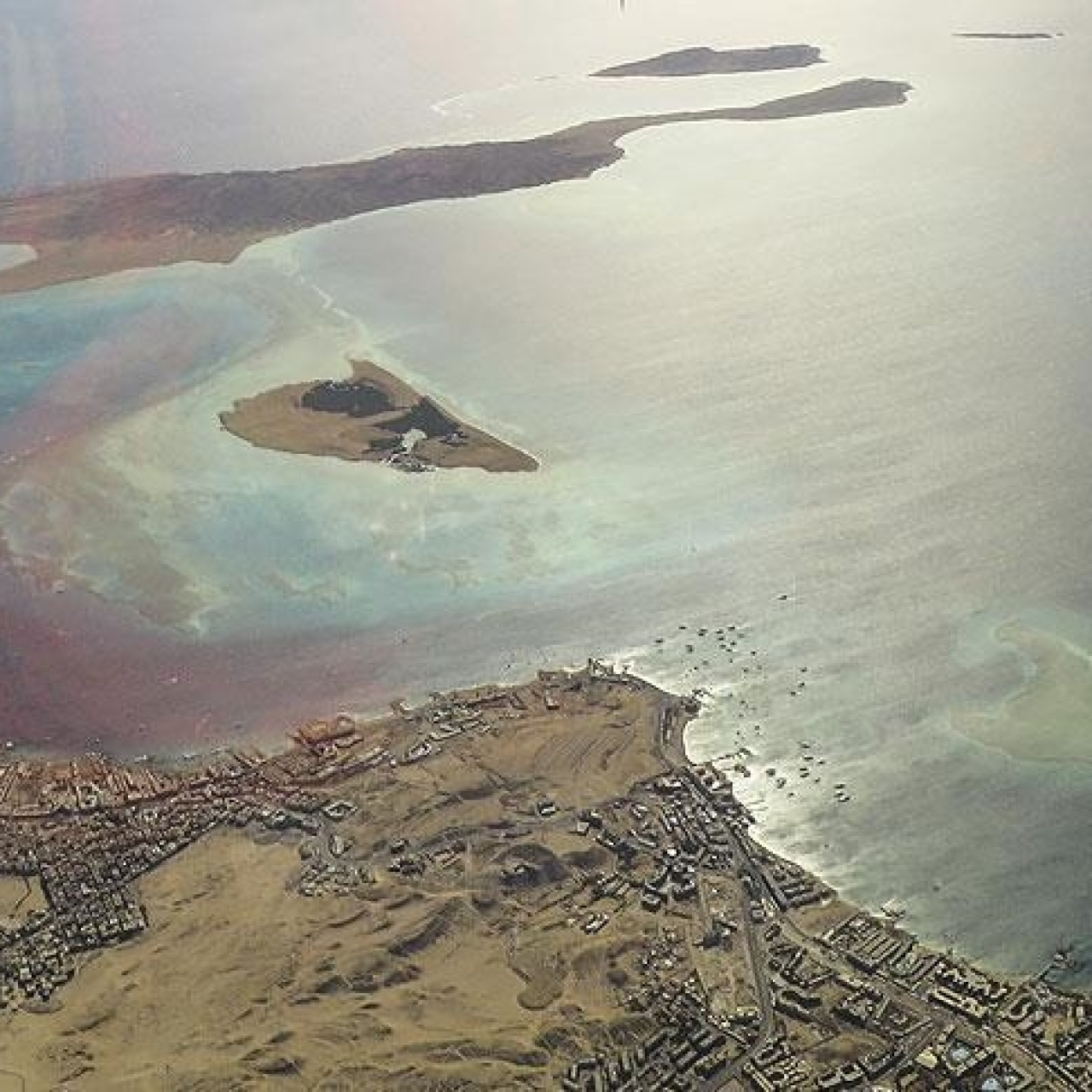 Devrim Muhafızları'ndan Hürmüz Boğazı açıklaması