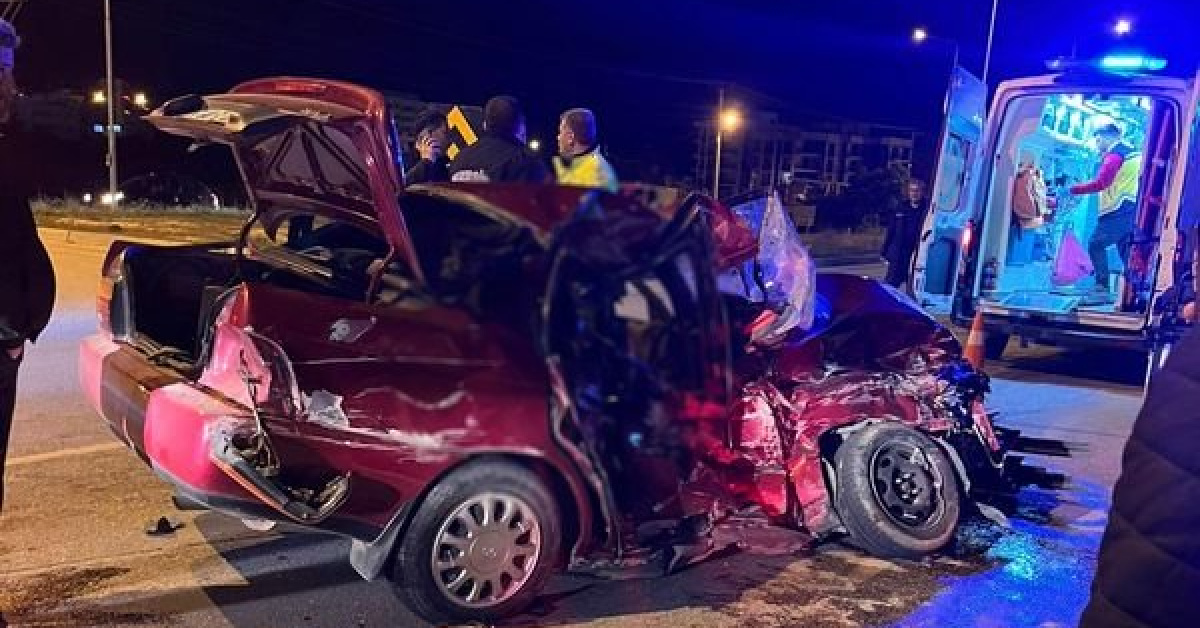 Silifke'deotomobil demir yığınına döndü! 1 ölü