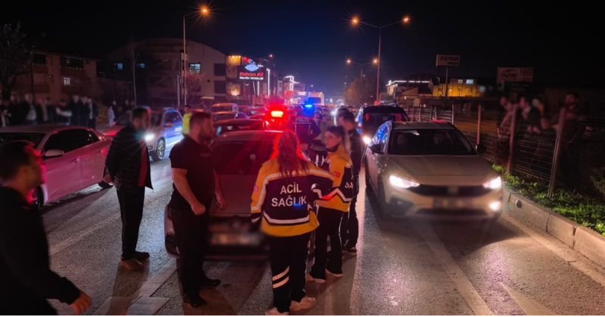 İnegöl'de Zincirleme Kazası Yaralılar Ekipleri Direndi